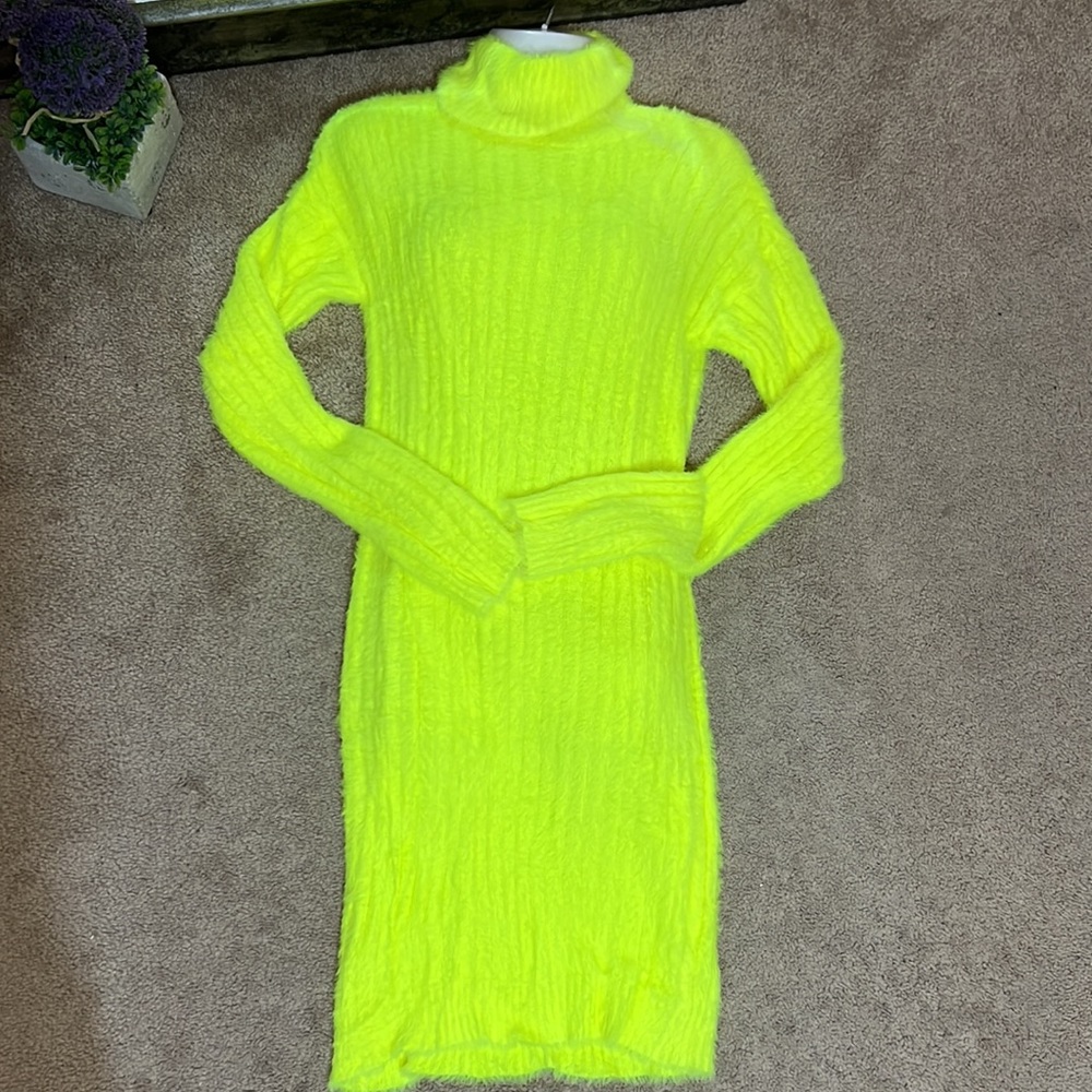 Lavender dress (L)